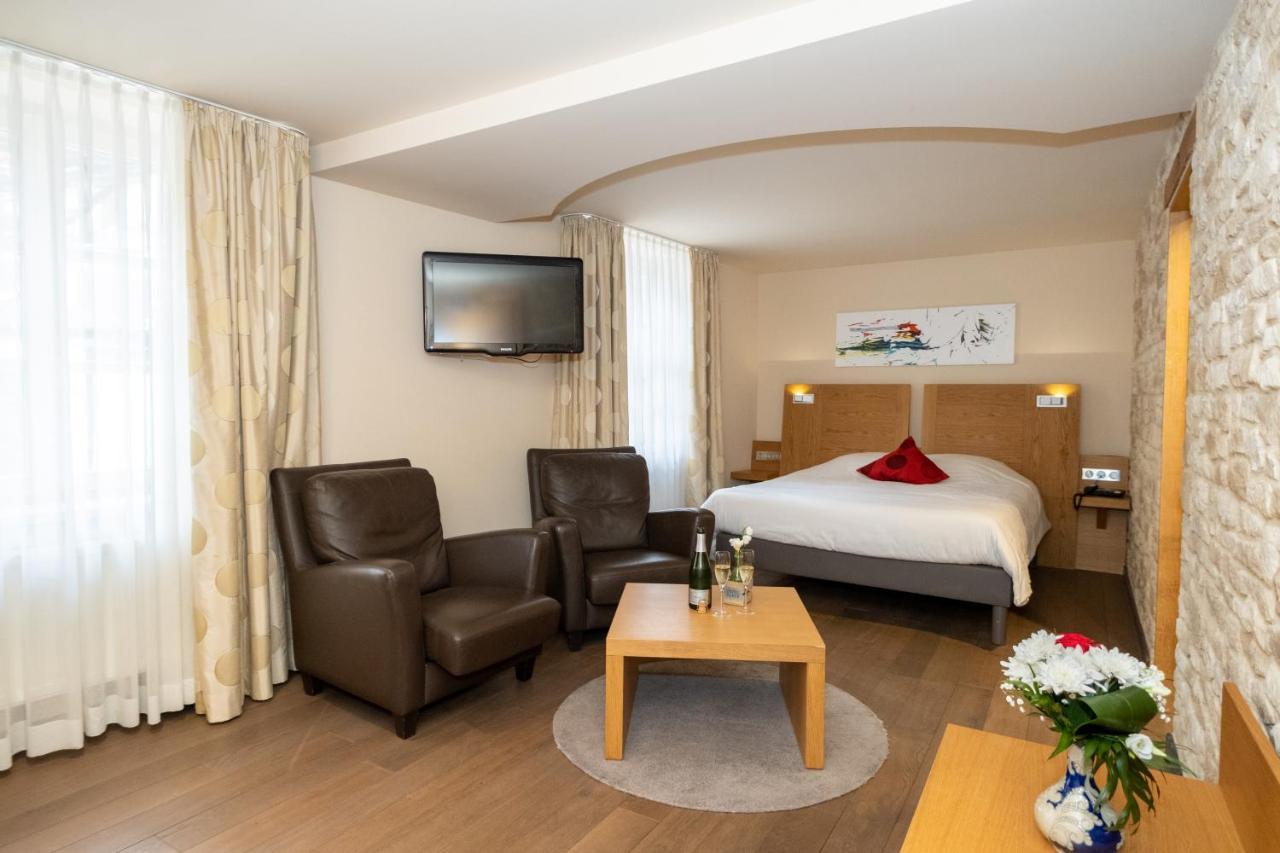 Hotel La Couronne à Wissembourg Esterno foto